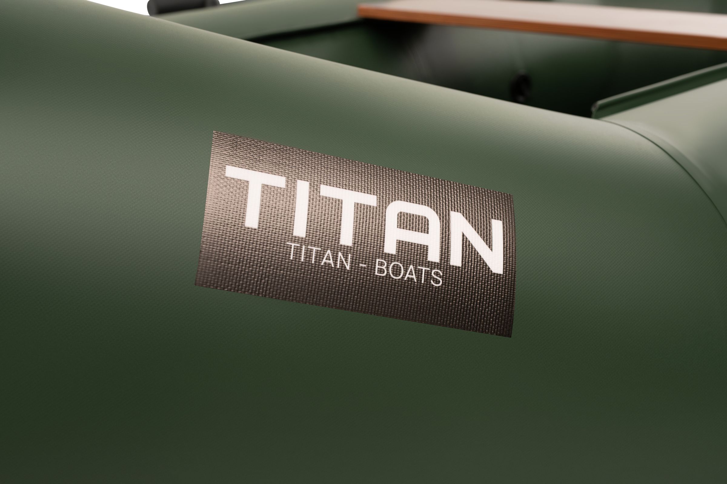 Titan 200